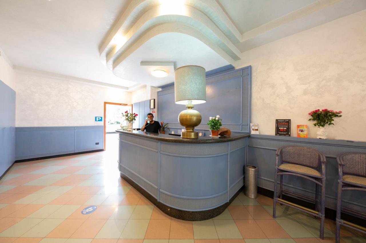 Hotel Olanda Lido di Jesolo Exterior foto
